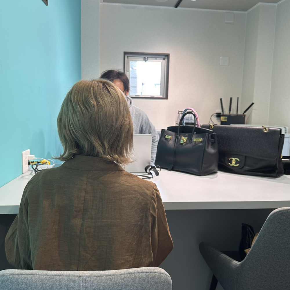 おたからや 六甲山手店対応室1階